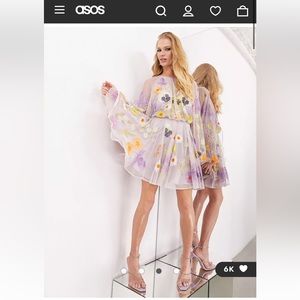 New. Worn once. Great condition. Size 14